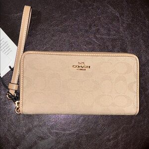 New! Coach Tan Signature Canvas Wallet Wristlet